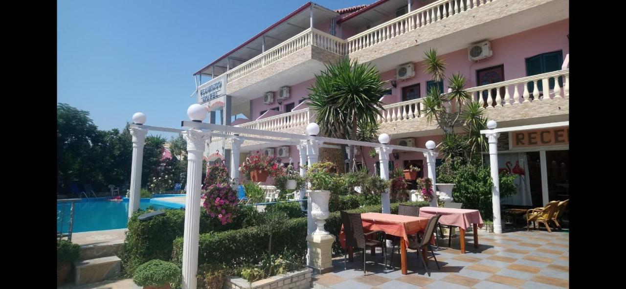 Flamingo Apartments Moraitika Corfu Eksteriør billede