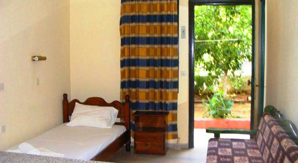 Flamingo Apartments Moraitika Corfu Eksteriør billede