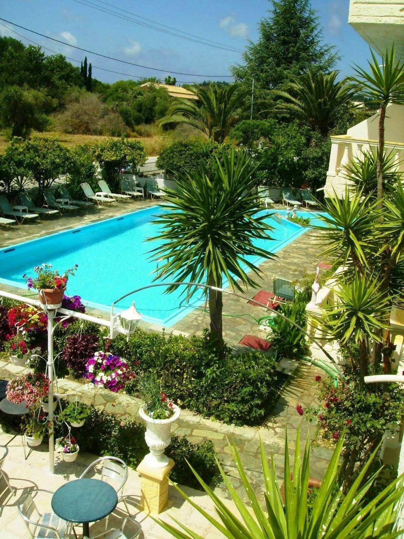 Flamingo Apartments Moraitika Corfu Eksteriør billede