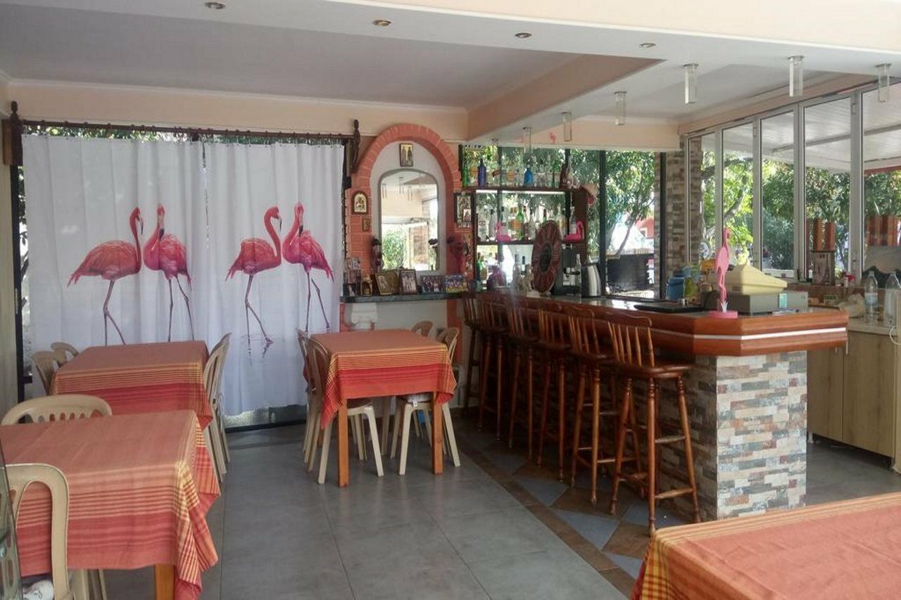 Flamingo Apartments Moraitika Corfu Eksteriør billede