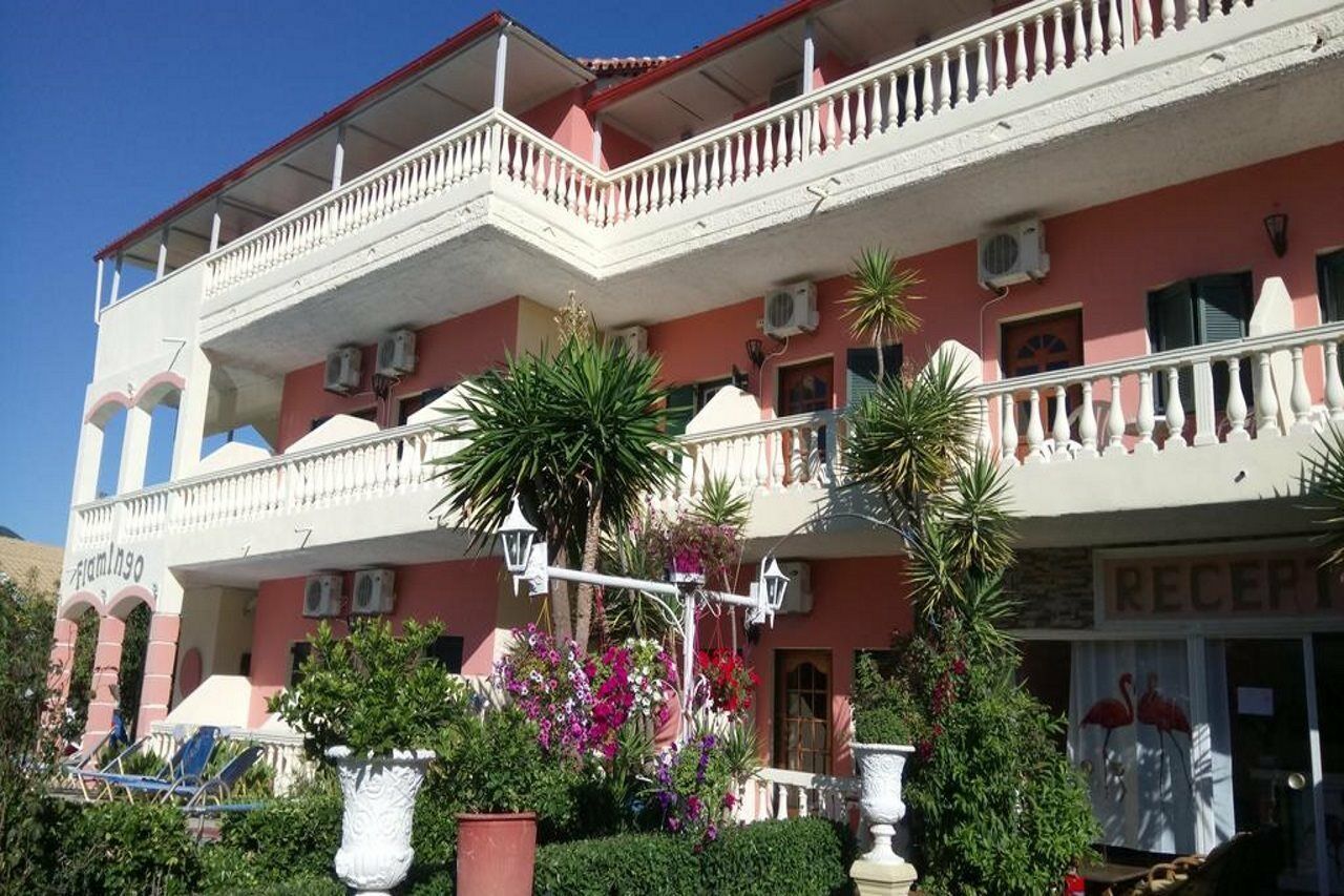 Flamingo Apartments Moraitika Corfu Eksteriør billede